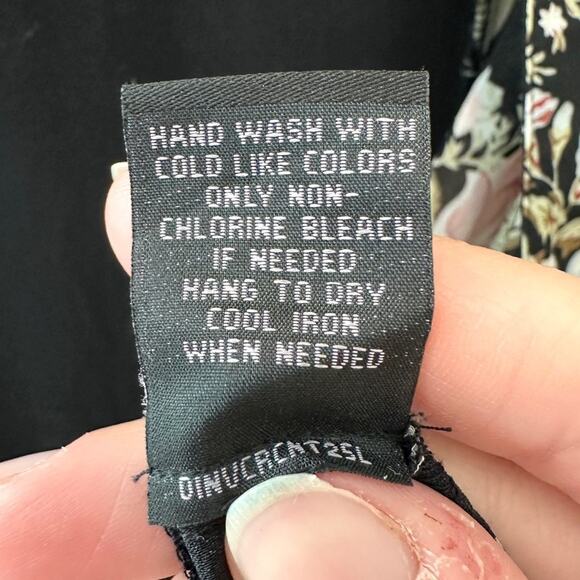 INVESTMENTS | Petites Black Pink Floral Kimono Cardigan | Large / XL - Picture 7 of 7